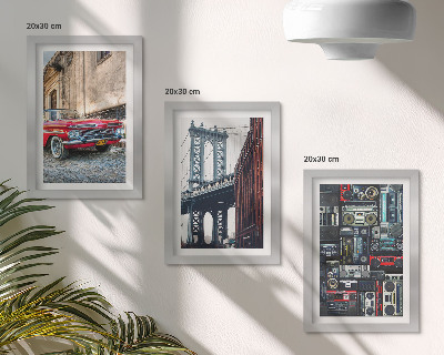 Gallery wall Een oude auto op straat vlakbij de Brooklyn Bridge en retro audioapparatuur.