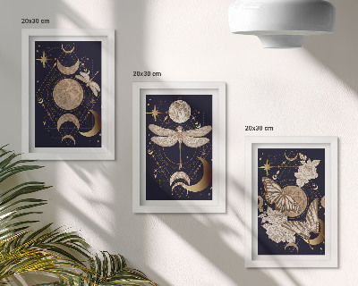 Gallery wall Natuurmotieven met de maan, de ruimte en bloemen.