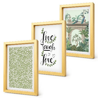 Gallery wall Groene bladeren, inscripties en exotische planten in de architectuur.