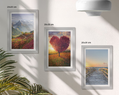 Set van ingelijste schilderijen Berglandschappen hartvormige boompier