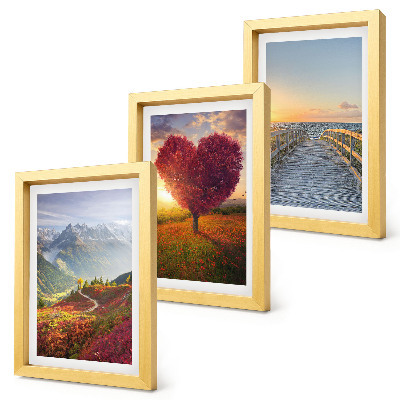 Set van ingelijste schilderijen Berglandschappen hartvormige boompier