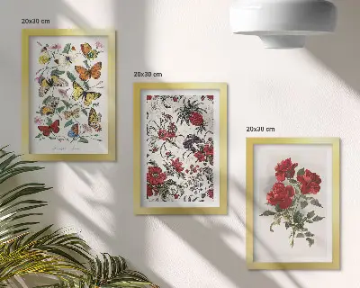 Set van ingelijste schilderijen met vlinders, bloemen en rode rozen in klassieke stijl