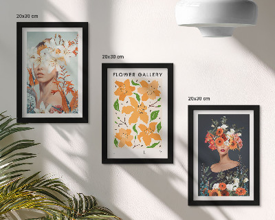 Gallery wall Bloemenportretten met kleurrijke boeketten en bladeren.