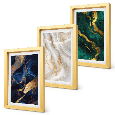 Gallery wall Abstracte patronen in blauwe en groene tinten.