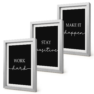 Gallery wall Elegante, motiverende slogans op een zwarte achtergrond.