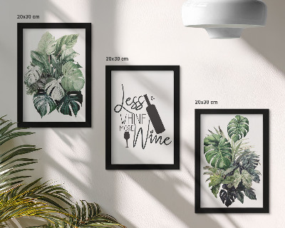Gallery wall Plantenbladeren in verschillende tinten groen met een opschrift over wijn.