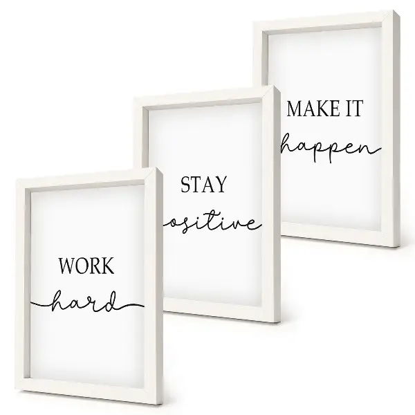 Gallery wall met minimalistische en inspirerende motiverende citaten