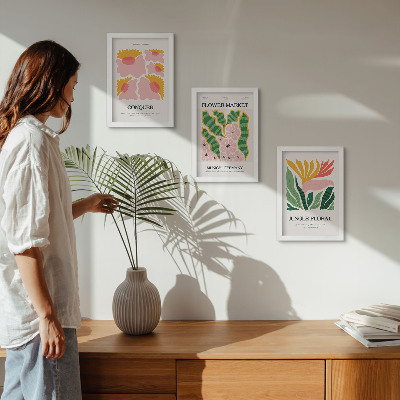 Gallery wall Posters met bloemen en bladeren in een moderne stijl