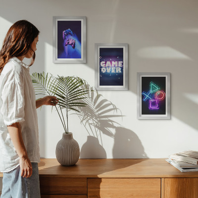Gallery wall Gamepads met Game Over-pictogrammen