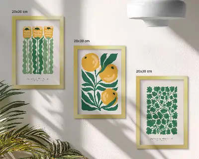Gallery wall met plantenpatronen van bloemen en bladeren op posters