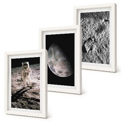 Set van ingelijste schilderijen Foto van de voetafdruk van een astronaut op de maan