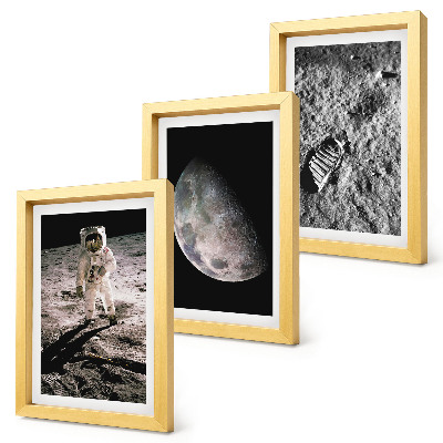 Set van ingelijste schilderijen Foto van de voetafdruk van een astronaut op de maan