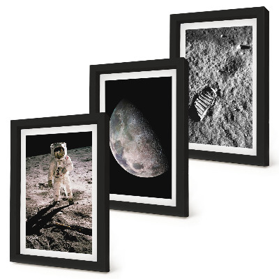 Set van ingelijste schilderijen Foto van de voetafdruk van een astronaut op de maan
