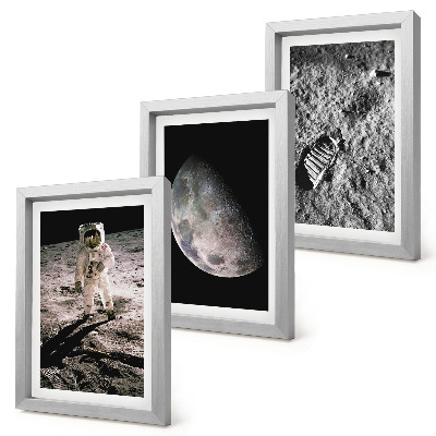 Set van ingelijste schilderijen Foto van de voetafdruk van een astronaut op de maan