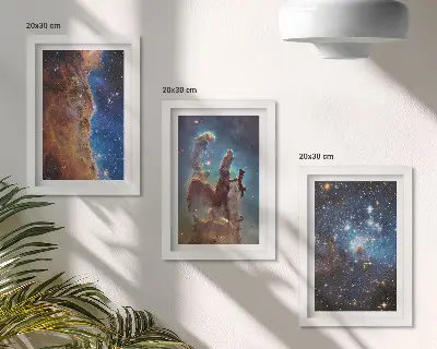 Set van ingelijste schilderijen met ruimtelandschappen van sterrenstelsels en nevels