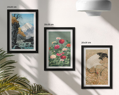 Gallery wall Bergen in het landschap, een rivier, bloemen en kraanvogels in het gras.