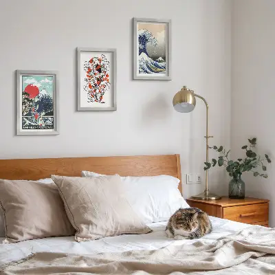 Gallery wall met illustraties van bergen, vissen en de Grote Golf bij Kanagawa in Japanse stijl