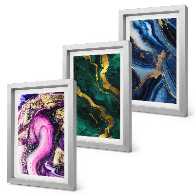Gallery wall Abstracte patronen in tinten roze, groen en blauw.