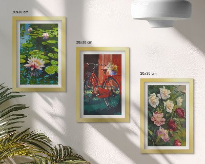 Set van ingelijste schilderijen Lelies op het water, fiets in de tuin, kleurrijke bloemen