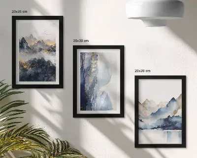 Set van ingelijste schilderijen berglandschappen in blauwe en grijze tinten