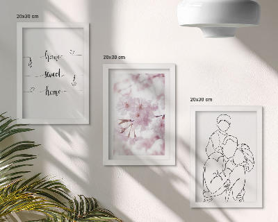 Gallery wall Bloemen en familie in een minimalistisch ontwerp.