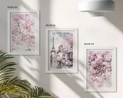 Set ingelijste schilderijen met romantisch landschap van bloemen in roze tinten