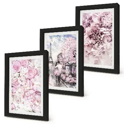 Set ingelijste schilderijen met romantisch landschap van bloemen in roze tinten