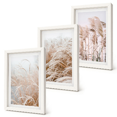 Gallery wall Grasvelden in delicate tinten bruin en beige.