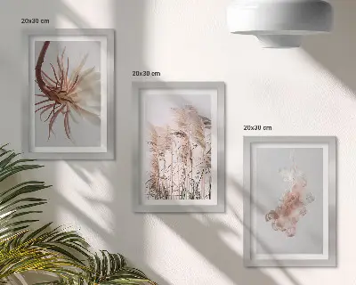 Set van ingelijste schilderijen bloemen en grassen op een lichte achtergrond