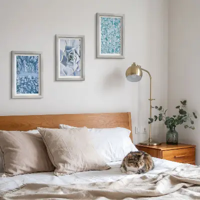 Gallery wall Winterbos met blauwe bloemen en wateroppervlak