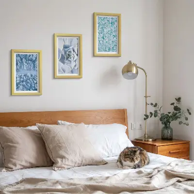 Gallery wall Winterbos met blauwe bloemen en wateroppervlak