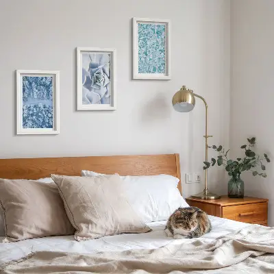 Gallery wall Winterbos met blauwe bloemen en wateroppervlak