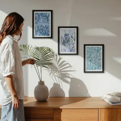 Gallery wall Winterbos met blauwe bloemen en wateroppervlak