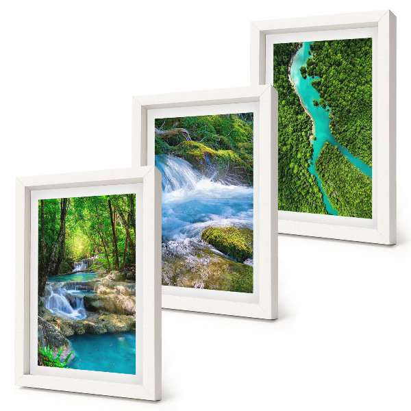 Set van ingelijste schilderijen Groene bossen en kristalhelder rivierwater.