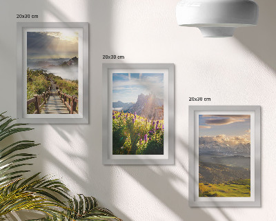 Gallery wall Berglandschappen met bloemen, lucht en pad