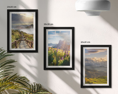 Gallery wall Berglandschappen met bloemen, lucht en pad