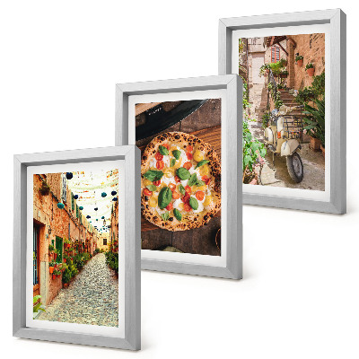 Set van ingelijste schilderijen Sfeervolle straatjes met planten en Italiaanse pizza.