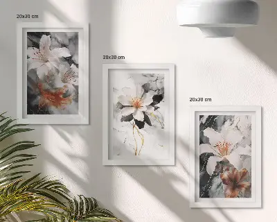 Set van ingelijste schilderijen met bloemen op een marmeren achtergrond in wit- en zwarttinten