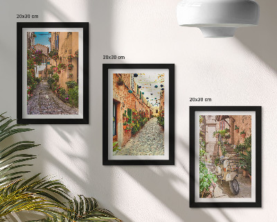 Gallery wall Sfeervolle straatjes met bloemen in een Italiaanse ambiance.