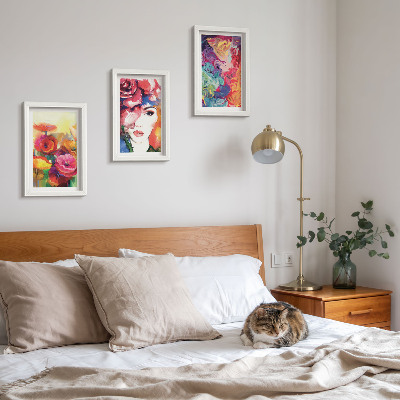 Set van ingelijste schilderijen Bloemen in intense kleuren, portret van een vrouw, abstract