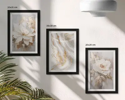 Gallery wall met bloemen en een abstract marmerpatroon