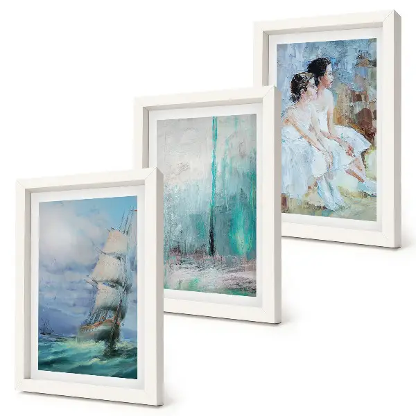 Set ingelijste schilderijen schip op zee en abstract portret van dansers