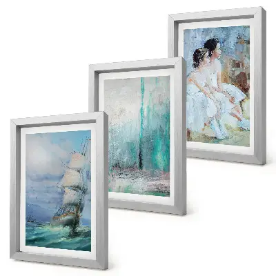 Set ingelijste schilderijen schip op zee en abstract portret van dansers