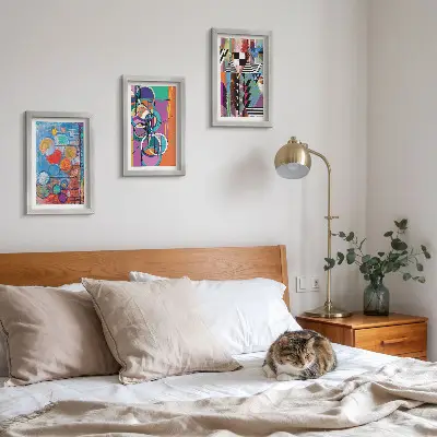Set van ingelijste schilderijen met abstracte kleurrijke cirkels en geometrische patronen