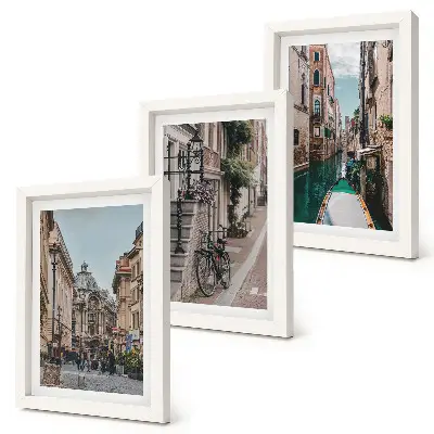 Gallery wall met straten van Venetië en hun architectuur en waterpartijen