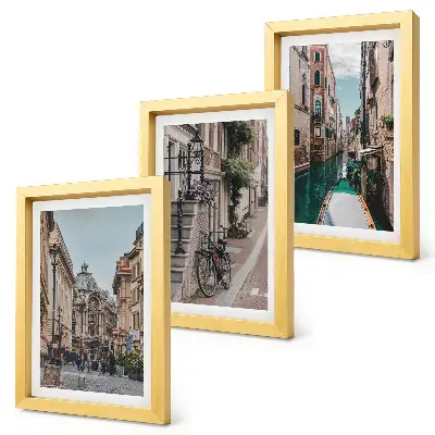 Gallery wall met straten van Venetië en hun architectuur en waterpartijen