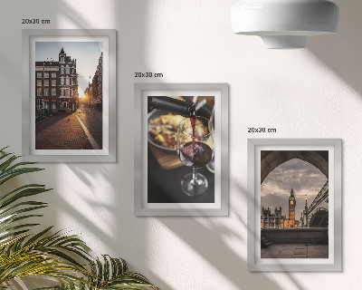 Set van ingelijste schilderijen Een serie foto's met een stad, eten en een uitzicht op Londen.