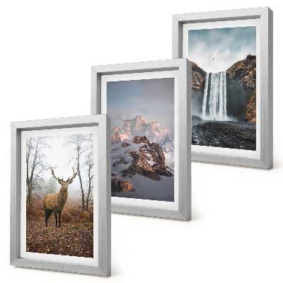 Gallery wall Natuurlijke, ongerepte landschappen, bergen, herten en watervallen.