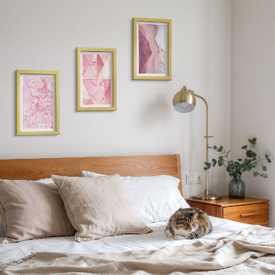Gallery wall Roze pioenrozen met geometrische patronen