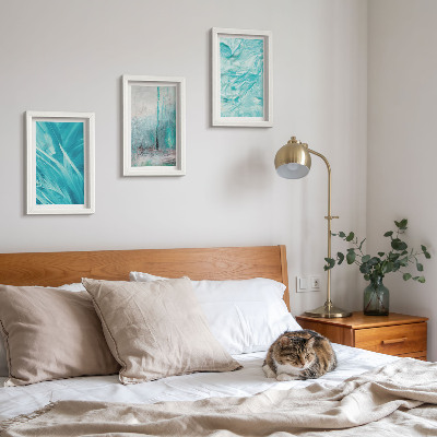 Gallery wall Verschillende blauwtinten in delicate abstracte patronen.